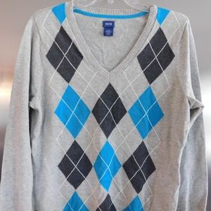 IZOD Grey & Light Argyle Pullover Sweater